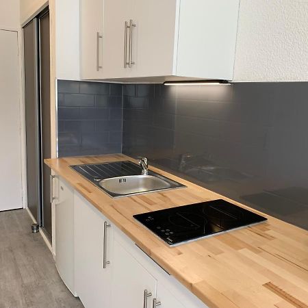 Studio entièrement rénové avec parking gratuit Saint-Nazaire  Extérieur photo