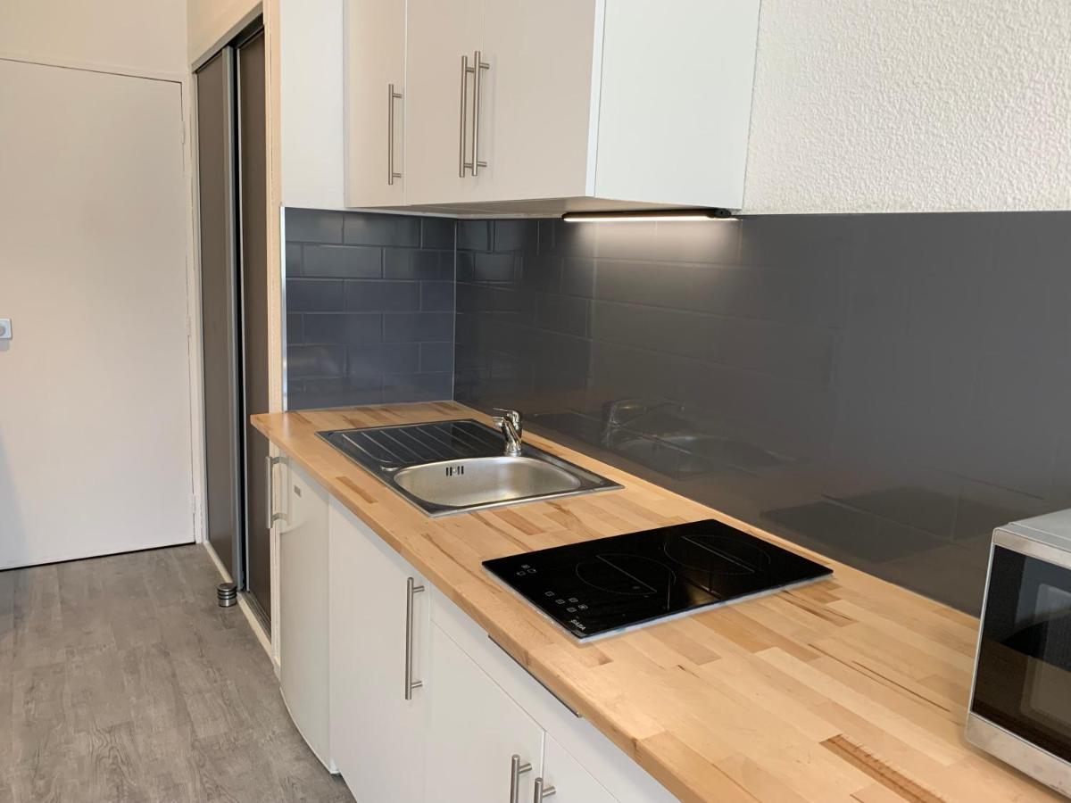 Studio entièrement rénové avec parking gratuit Saint-Nazaire  Extérieur photo
